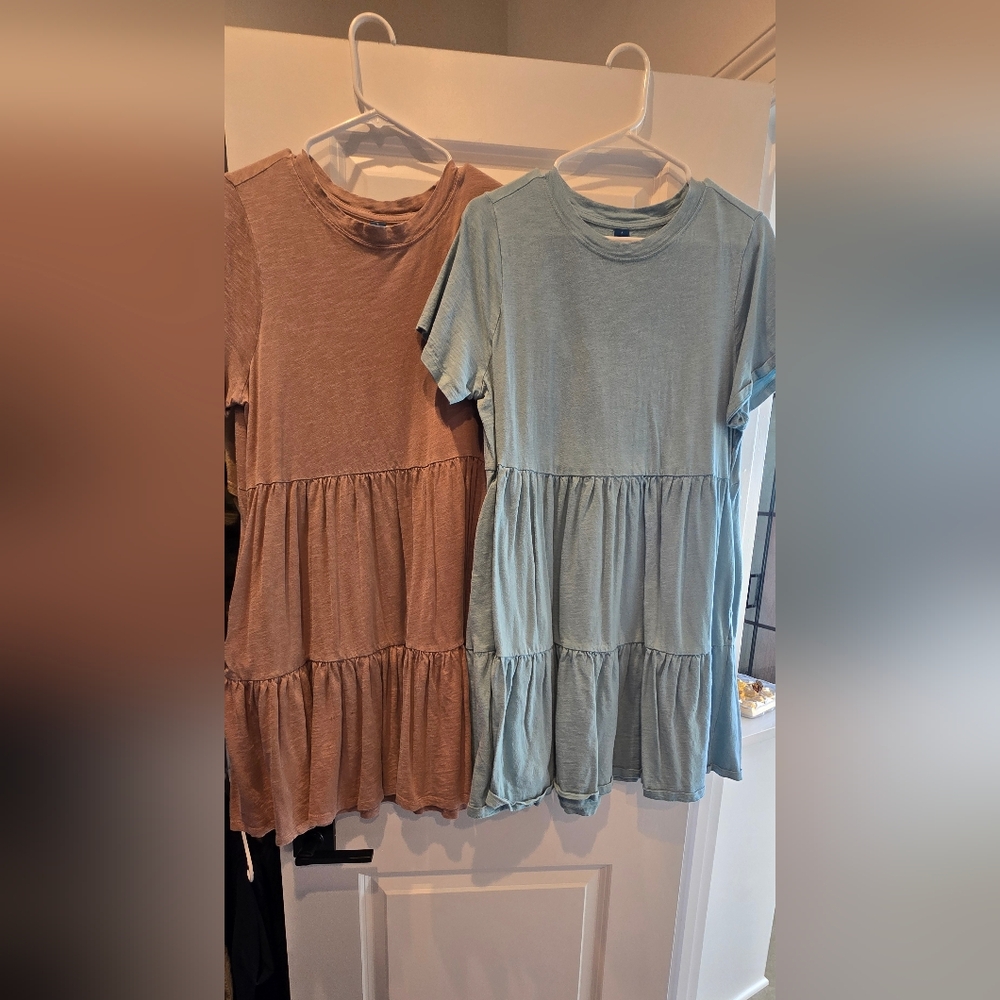 2 Old Navy Casual Tiered Dresses in Brown and Light Blue